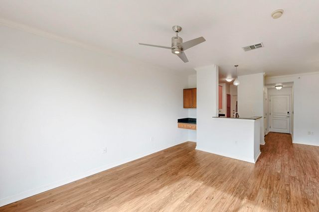 330 Las Colinas Boulevard E 342, Irving, TX 75039