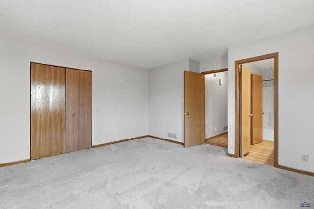 1250 RANGE VIEW CIR, Rapid City, SD 57701