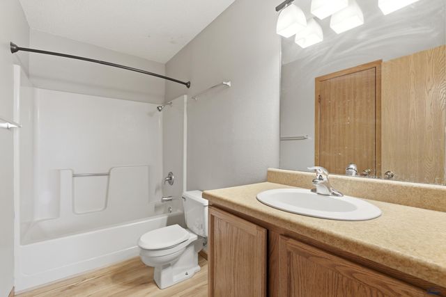 1250 RANGE VIEW CIR, Rapid City, SD 57701