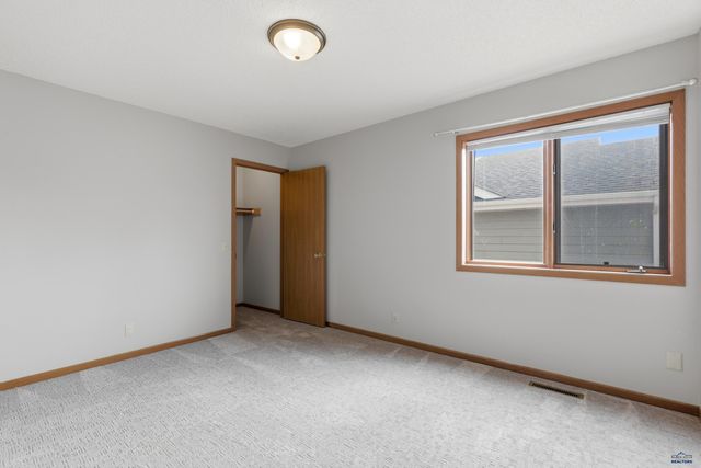 1250 RANGE VIEW CIR, Rapid City, SD 57701
