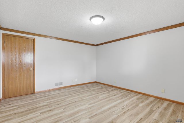 1250 RANGE VIEW CIR, Rapid City, SD 57701