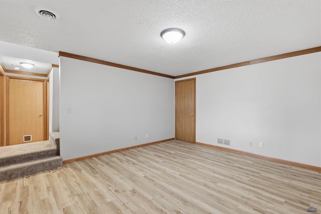 1250 RANGE VIEW CIR, Rapid City, SD 57701