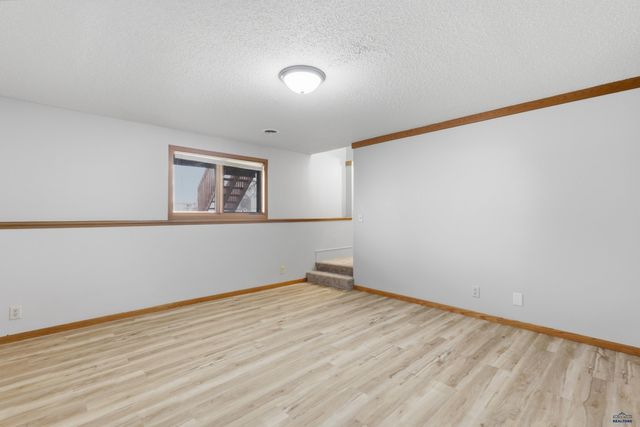 1250 RANGE VIEW CIR, Rapid City, SD 57701