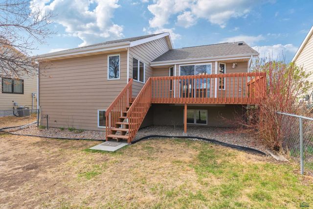 1250 RANGE VIEW CIR, Rapid City, SD 57701