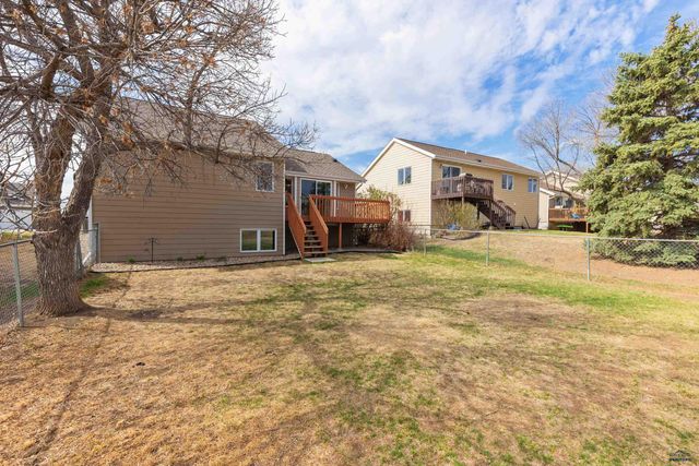 1250 RANGE VIEW CIR, Rapid City, SD 57701