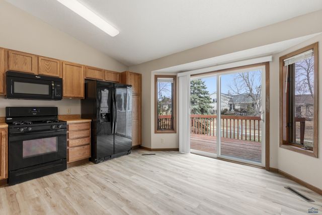 1250 RANGE VIEW CIR, Rapid City, SD 57701