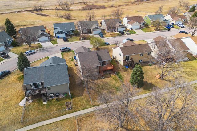 1250 RANGE VIEW CIR, Rapid City, SD 57701