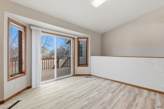 1250 RANGE VIEW CIR, Rapid City, SD 57701