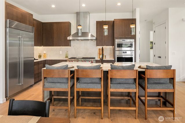7925 NE 124th Street, Kirkland, WA 98034