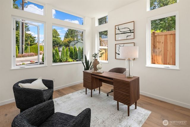 7925 NE 124th Street, Kirkland, WA 98034