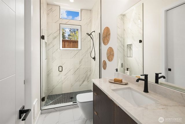 7925 NE 124th Street, Kirkland, WA 98034