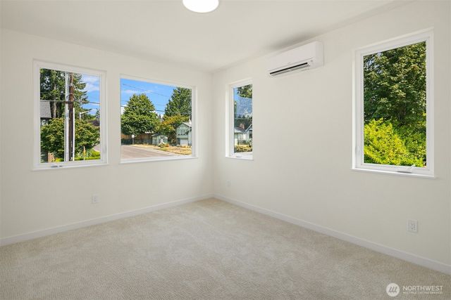 7925 NE 124th Street, Kirkland, WA 98034