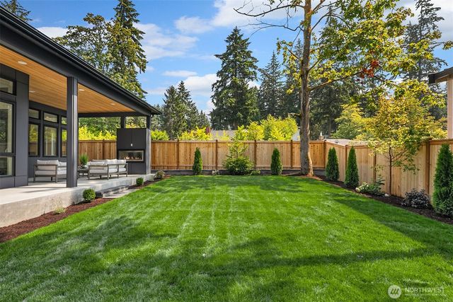 7925 NE 124th Street, Kirkland, WA 98034