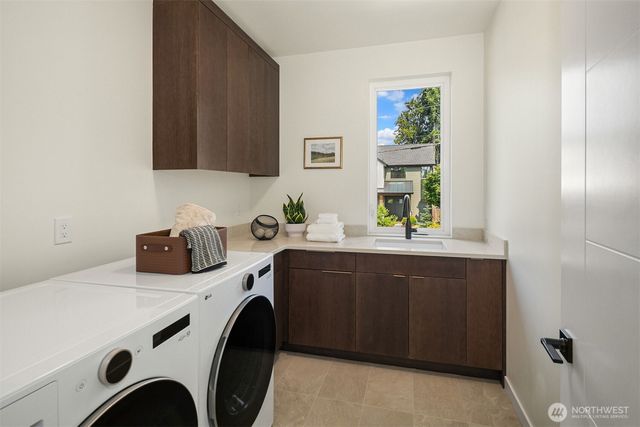 7925 NE 124th Street, Kirkland, WA 98034