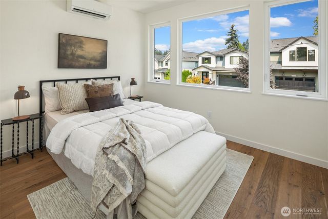 7925 NE 124th Street, Kirkland, WA 98034