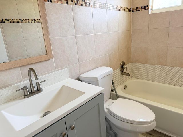 12420 Peconic Court 12424, Wellington, FL 33414