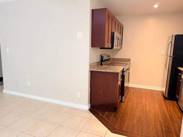 12420 Peconic Court 12424, Wellington, FL 33414