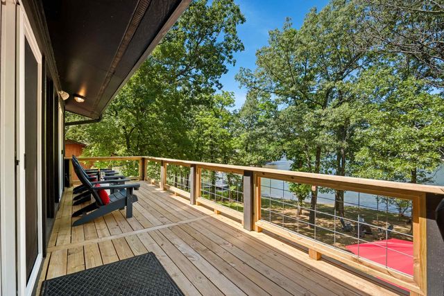 53 Wyandotte Drive, Cherokee Village, AR 72529