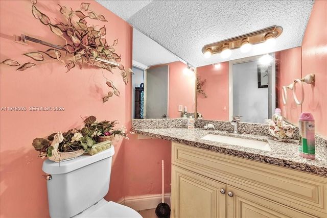 12113 NW 33rd St, Sunrise, FL 33323