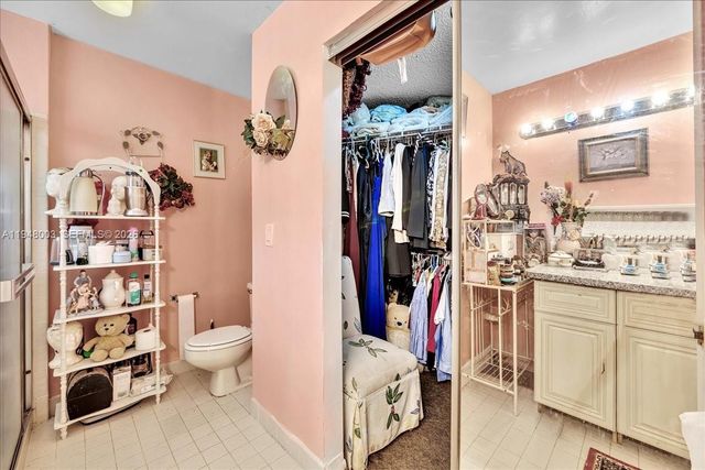 12113 NW 33rd St, Sunrise, FL 33323