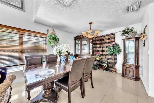 12113 NW 33rd St, Sunrise, FL 33323