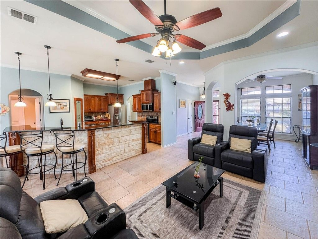 3818 Priscilla Dr, Corpus Christi, TX 78414 — photo 5