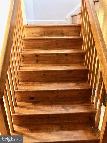 1134 SCHMIDT LN, North Brunswick, NJ 08902
