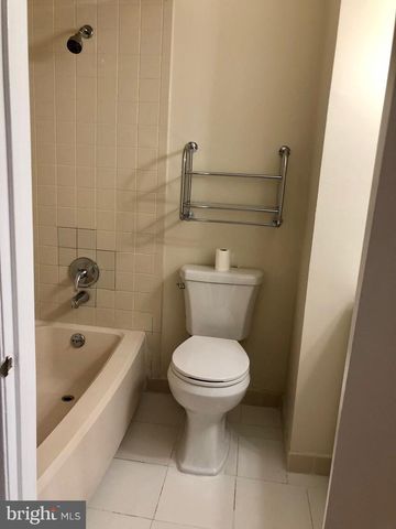 1134 SCHMIDT LN, North Brunswick, NJ 08902