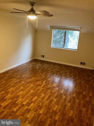 1134 SCHMIDT LN, North Brunswick, NJ 08902