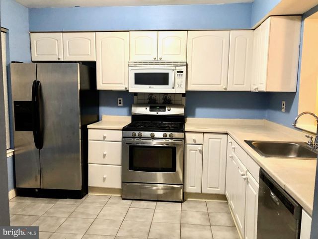 1134 SCHMIDT LN, North Brunswick, NJ 08902