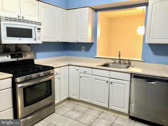 1134 SCHMIDT LN, North Brunswick, NJ 08902