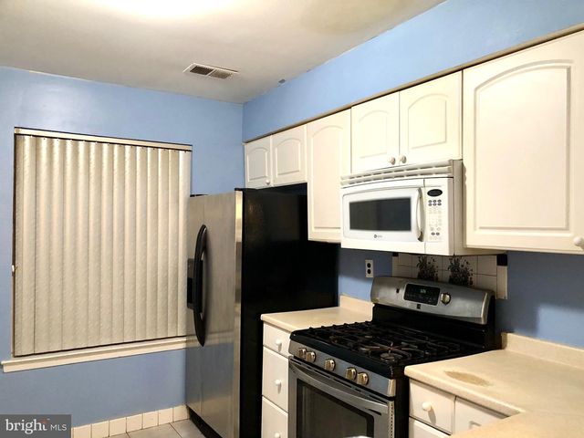 1134 SCHMIDT LN, North Brunswick, NJ 08902
