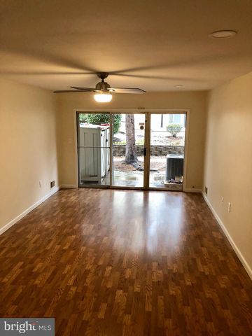 1134 SCHMIDT LN, North Brunswick, NJ 08902
