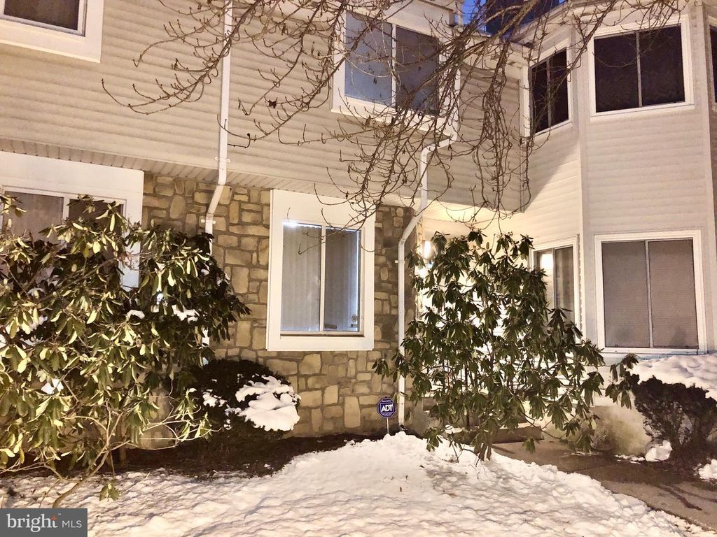1134 SCHMIDT LN, North Brunswick, NJ 08902