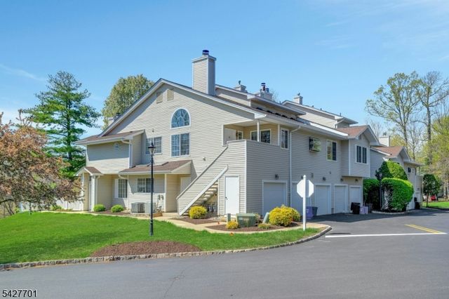 1 Danbury Court, Bedminster Twp., NJ 07921