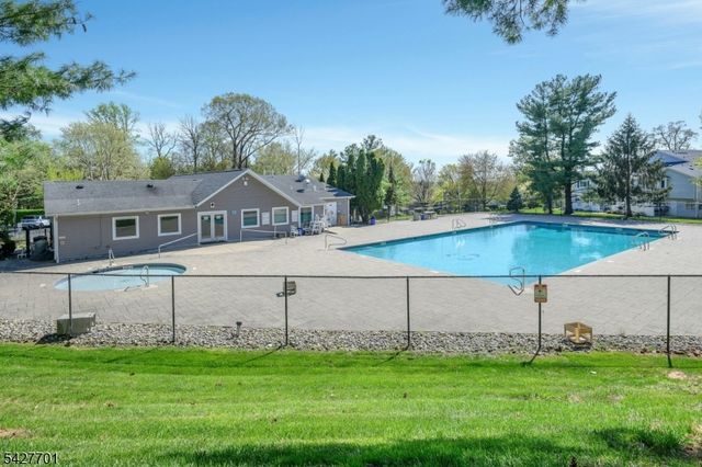 1 Danbury Court, Bedminster Twp., NJ 07921
