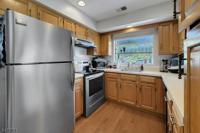 1 Danbury Court, Bedminster Twp., NJ 07921