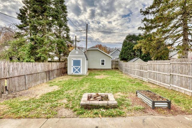 6919 Harvey AVENUE, Wauwatosa, WI 53213