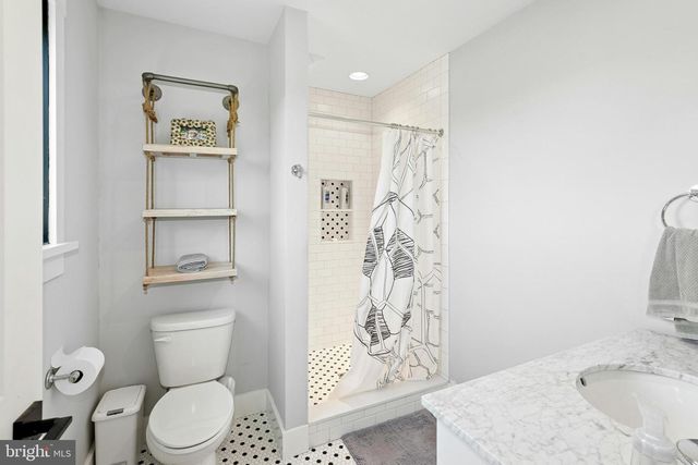 3689 FIRE LN, Bethlehem, PA 18015