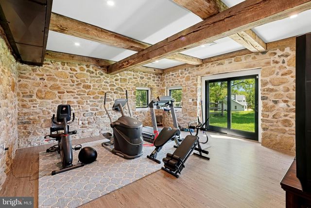 3689 FIRE LN, Bethlehem, PA 18015