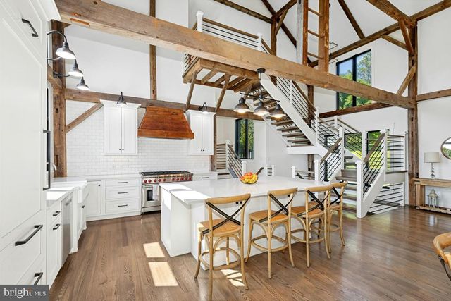 3689 FIRE LN, Bethlehem, PA 18015