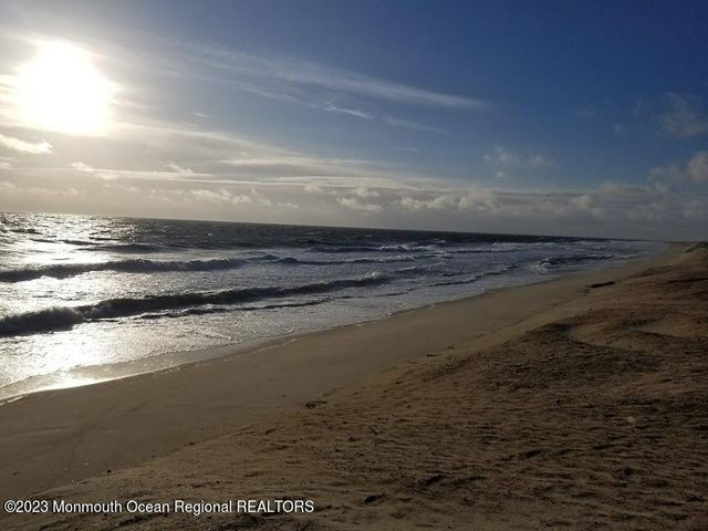 218 Bridge Avenue, Bay Head, NJ 08742