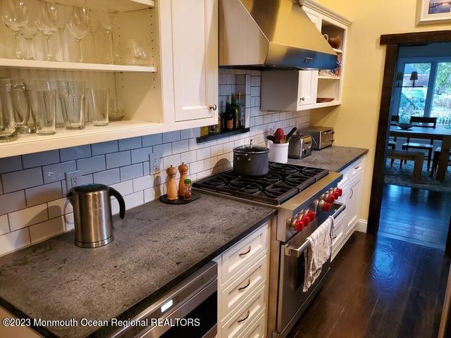 218 Bridge Avenue, Bay Head, NJ 08742