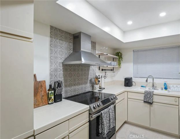 5000 S Centinela 101, Los Angeles, CA 90066