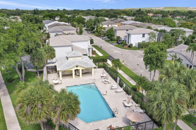 5456 NW 44th Way, Coconut Creek, FL 33073