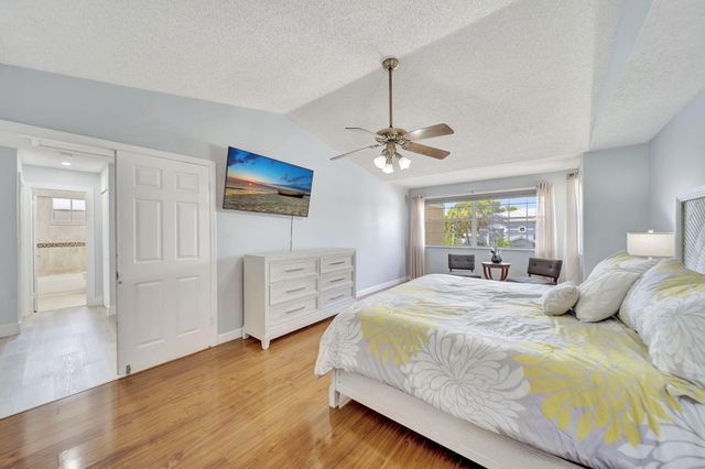 5456 NW 44th Way, Coconut Creek, FL 33073
