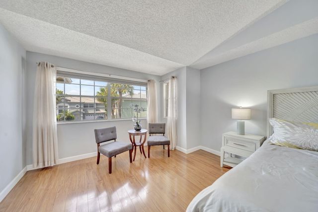 5456 NW 44th Way, Coconut Creek, FL 33073