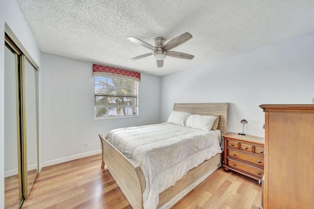 5456 NW 44th Way, Coconut Creek, FL 33073