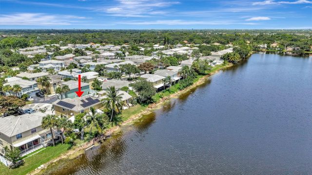5456 NW 44th Way, Coconut Creek, FL 33073