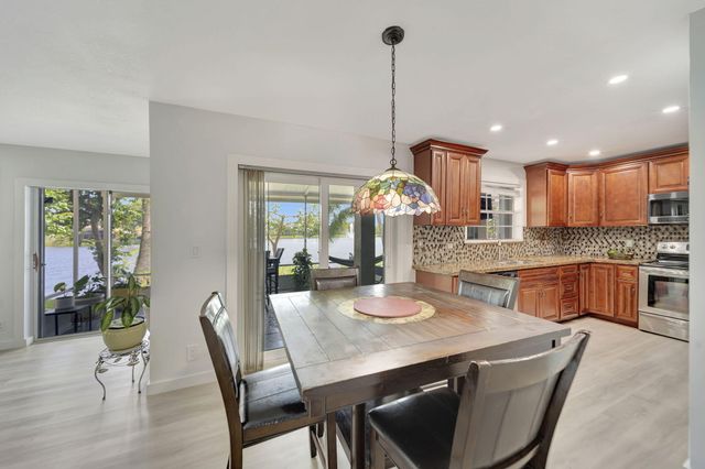 5456 NW 44th Way, Coconut Creek, FL 33073